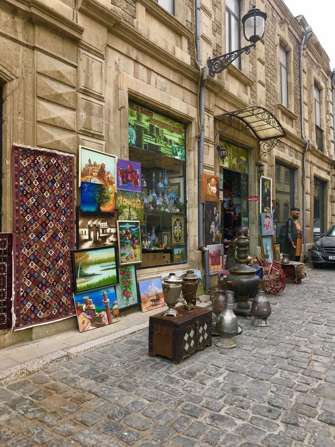 Appartamento Fountain Square-Balconies In Old Town Baky Esterno foto